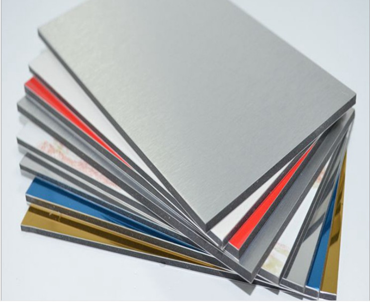 Giá cạnh tranh Alucobond Aluminium Composite Panel 4 * 8 Feet Size cho trong nhà và ngoài trời