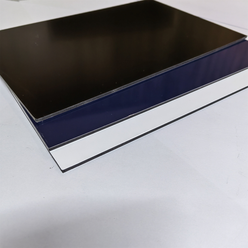 Bảng Composite nhôm PE nhẹ Dễ lắp đặt thân thiện với môi trường Kháng tác động 1220mm-1570mm
