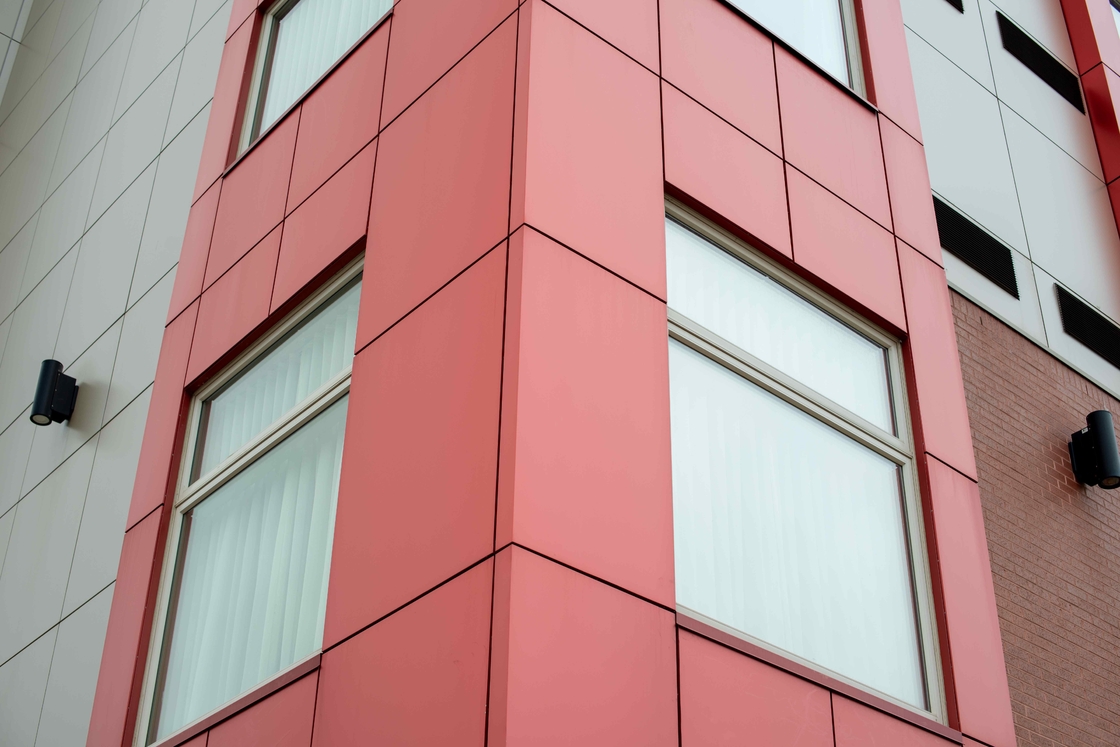 Nhà cung cấp OEM Aluminium Composite Material Panel For Curtain Wall Eaves Indoor Shelter Billboard