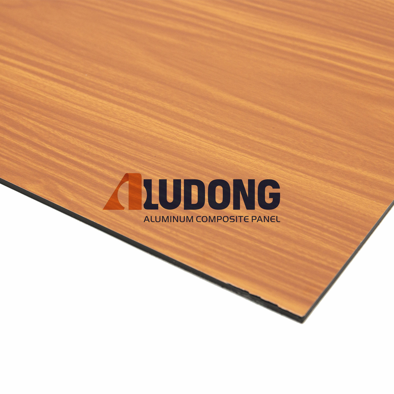 Bảng tổng hợp nhôm bóng cao bảo vệ bề mặt của bạn bằng lớp phủ Nano-PVDF và sơn tự làm sạch