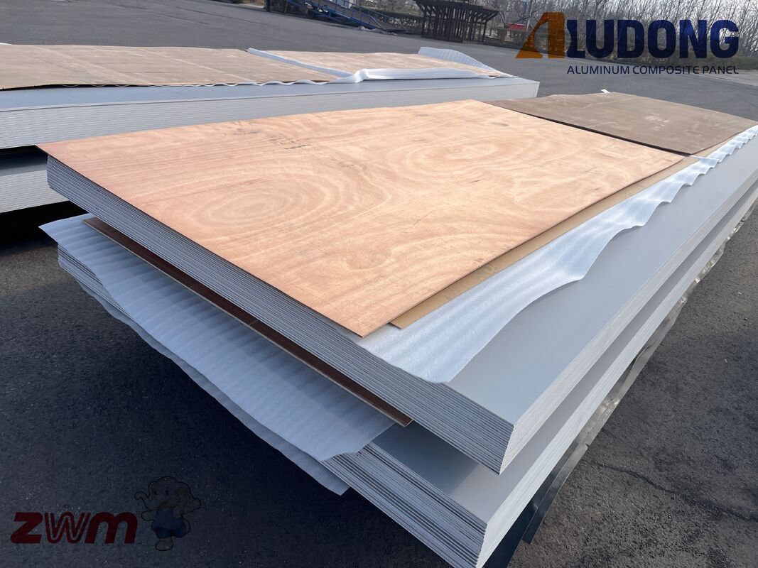 4 * 0.40mm FR B1 lớp chống cháy nhôm Composite Panel cho trung tâm mua sắm, khách sạn, ga xe lửa vv