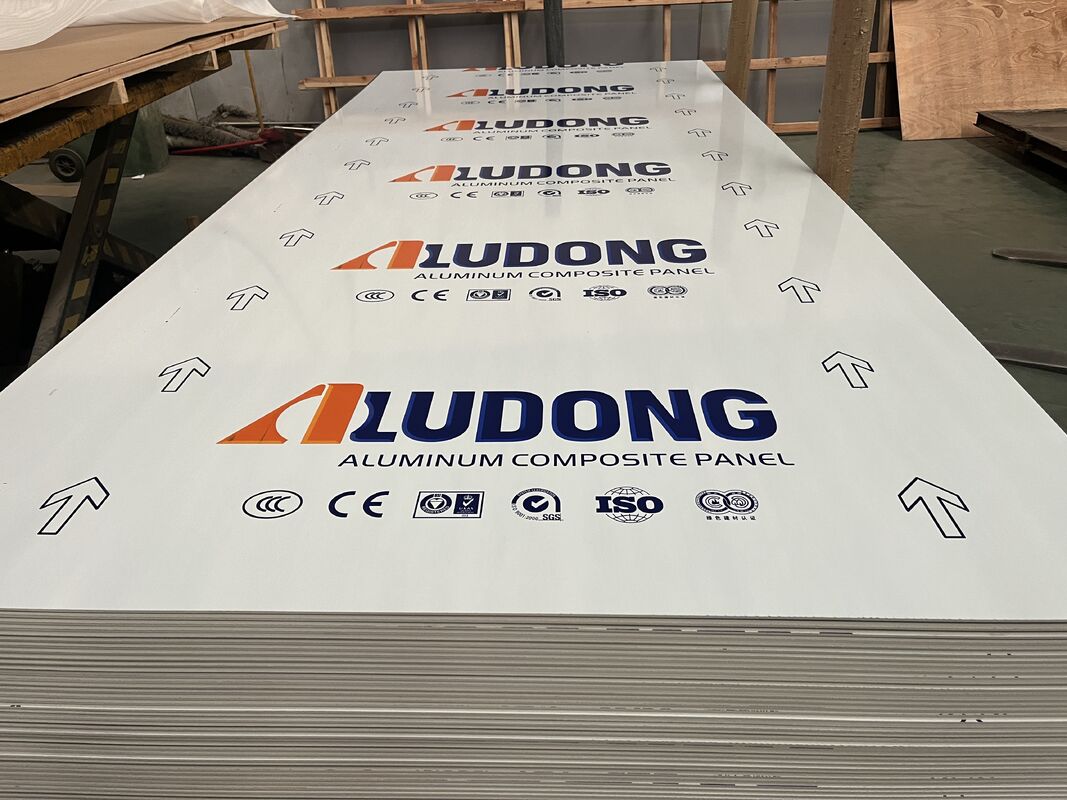FR B1 lớp chống cháy ACP ACM ALUCOBOND cho tòa nhà, tường bên ngoài và bên trong