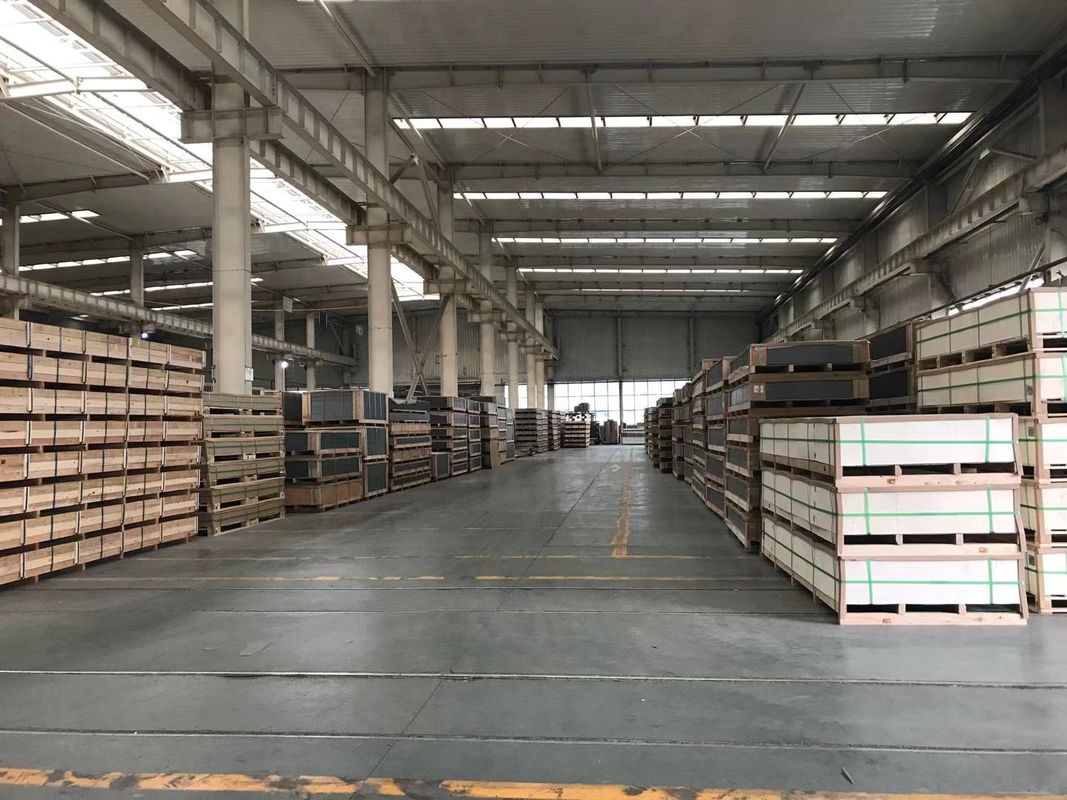 Xây dựng đương đại PVDF Aluminium Composite Panel Độ cứng cao và bảo trì dễ dàng để bảo vệ lâu dài