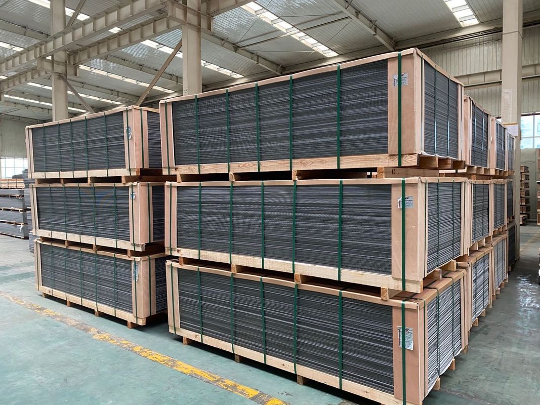 1500mm chiều rộng gương Aluminium Composite Panel 4mm Panel Thickness 0.4mm Aluminum Thickness
