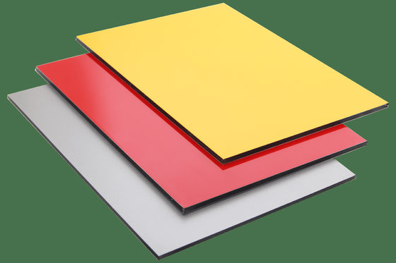 Tấm ốp nhôm Composite FEVE có độ bóng cao với màu sắc sống động, tươi sáng
